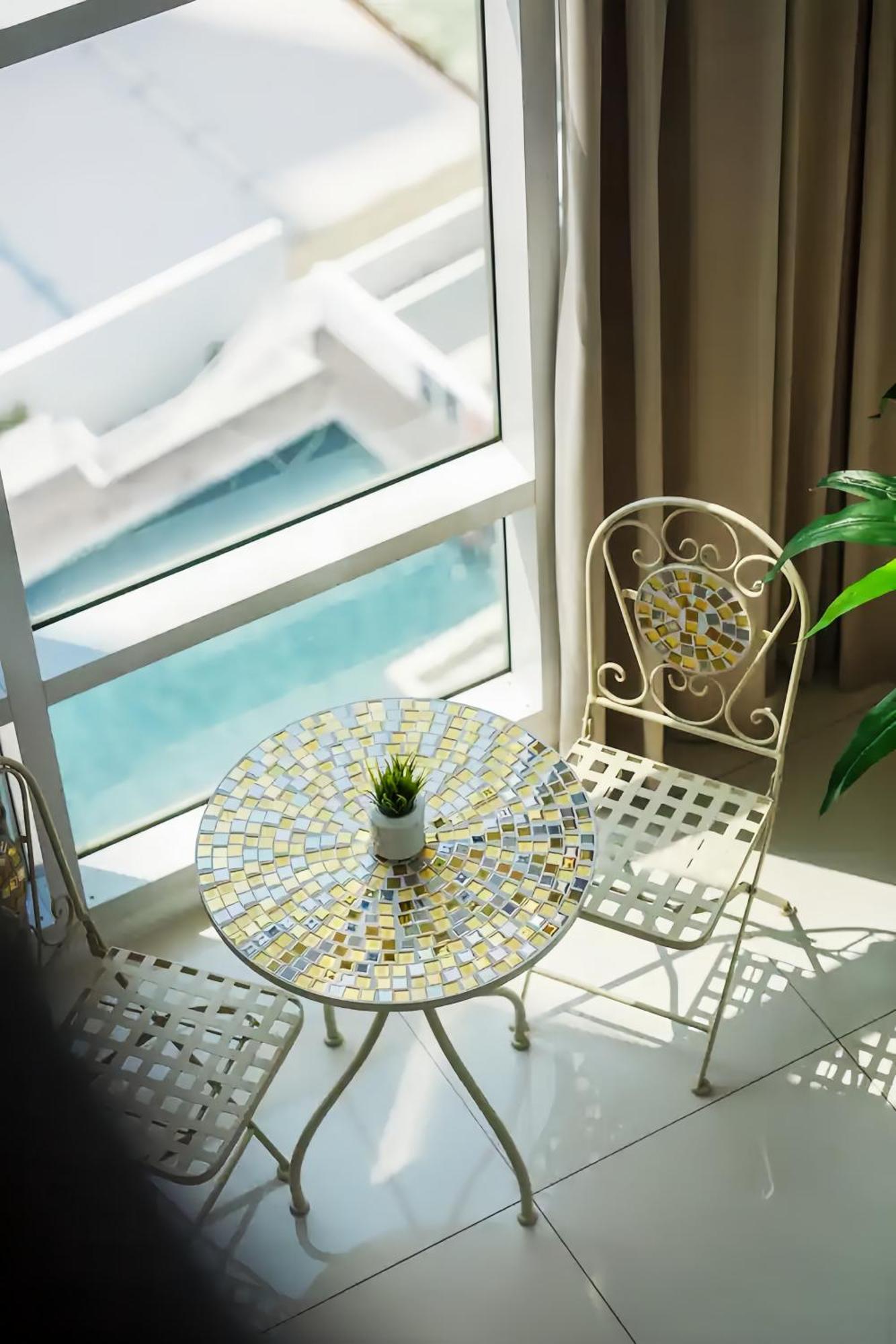 Maritime Seaview Suites Penang George Town Bagian luar foto